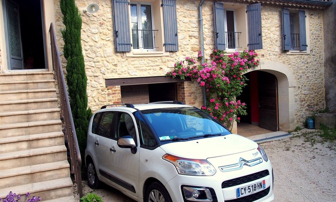 Fons Casa | Cerca de Nimes, auténtica casa de pueblo renovada en 2009 - Patio y jardín