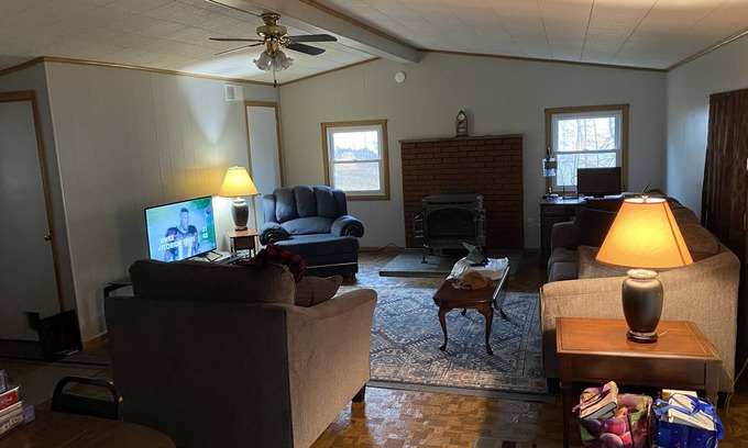 Mattawana Casa | Close to Penn State - ideal for football weekends!