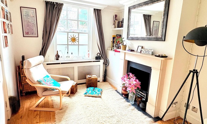 Sands End Casa | Close to River, Park and the City - Wonderhouse ready for guests