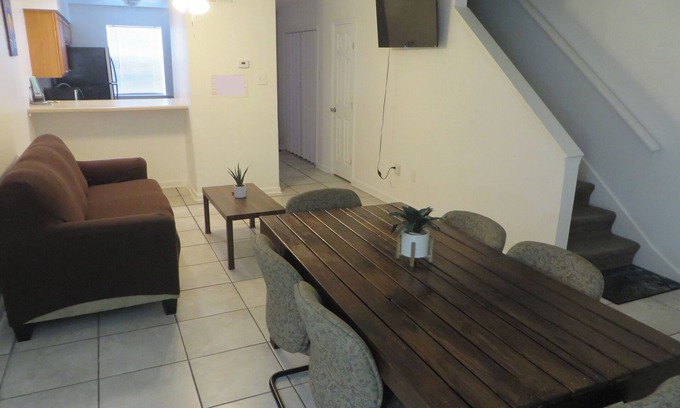 Kenner - Louis Armstrong International Airport Apartamento | Close to Store and Airport