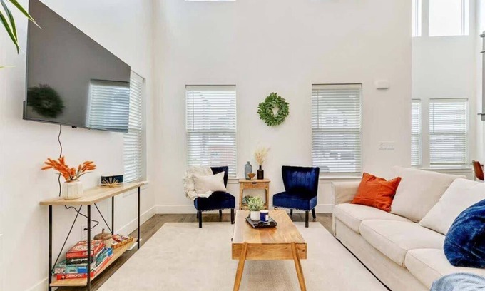Lehi Casa | Close to Thanksgiving Point, Pet-Friendly!