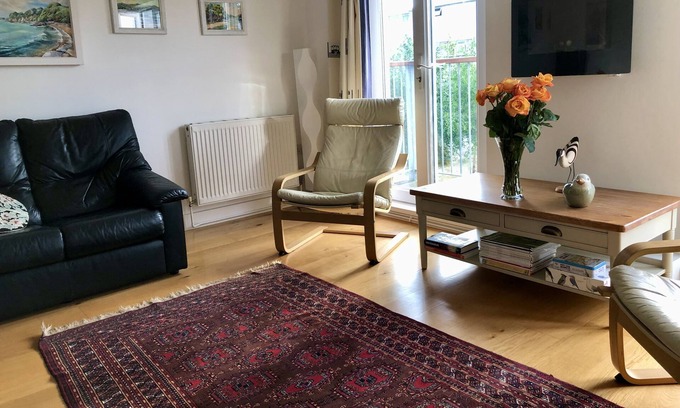 Bembridge Casa | Close to the Beach and Harbour, Self Catering Townhouse