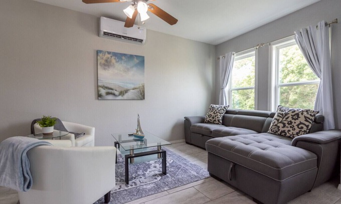 San Jacinto Apartamento | Close to the beach, Strand District & shared BBQ grill