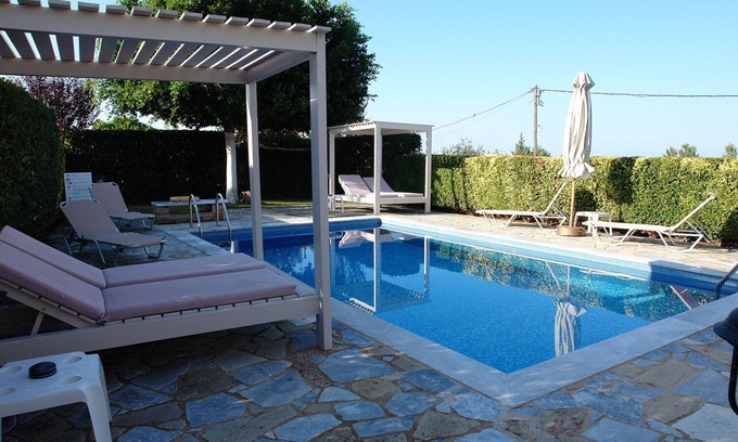 Lefktro Villa | Cerca del mar, Off Saison, totalmente equipada, Villa Stoupa-Panorama Nr. 1, wifi ..