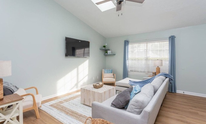 Whitemarsh Island Casa | Close to Tybyee Island | Downtown | Beach