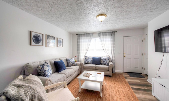 Blacksburg Casa | Close to VT - 4Bdrm, Sleeps 10
