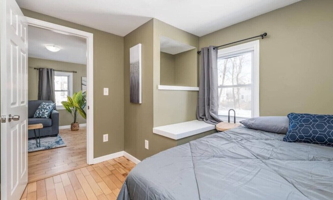 Bangor Casa | Peaceful Stay in Bangor Clean & Cozy 2BR Home