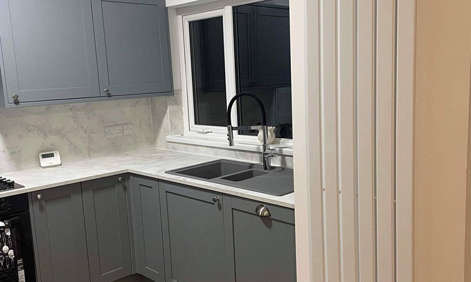 Belfast Casa | Closer to International Ice Bowl & Ulster Hospital