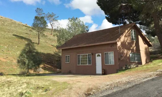 Lake Isabella Cabina | Closest Cabin to the Lake, AC, WiFi stargazing