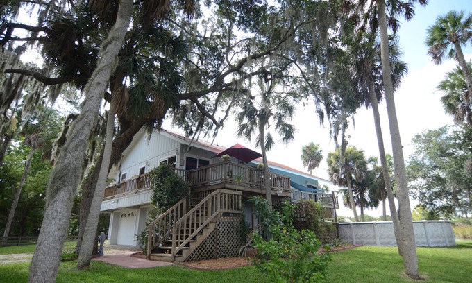 Homosassa Casa | ¡Más cerca de SCALLOPS! Old Homosassa MIMI'S RIVERHOUSE piscina / embarcadero en el sitio