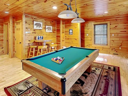 Hemlock Hills Casa | Cloud Dancer