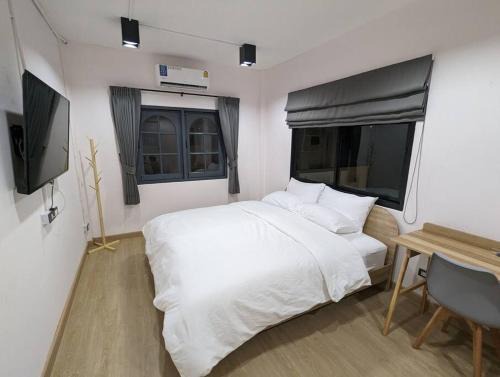 Khlong Ton Sai Casa | Cloud9 Hometel - Entire House 3BR 170m to BTS Private Quiet & Comfy