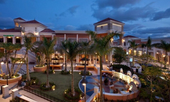 Ojus Villa | Cloud9 |Private Balcony @ Aventura | The Shore
