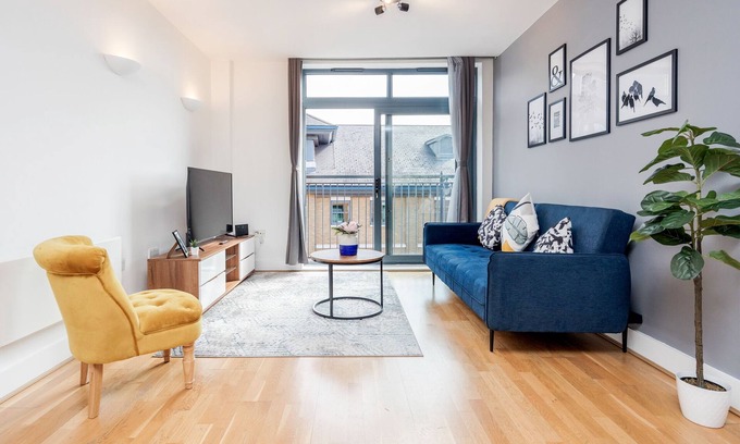 Runnymede Apartamento | Cloud9stayz at The Charles 01 & 02