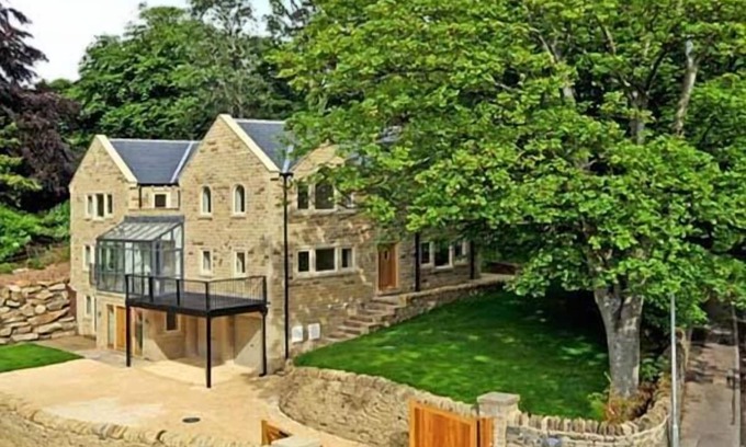 Almondbury Cabaña | Clouds Hill, ALMONDBURY