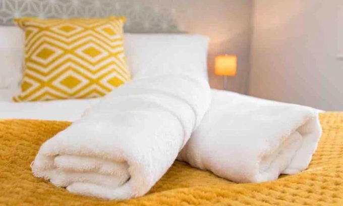 Birmingham Casa | Cloudstay Birmingham Town House by the lakes
