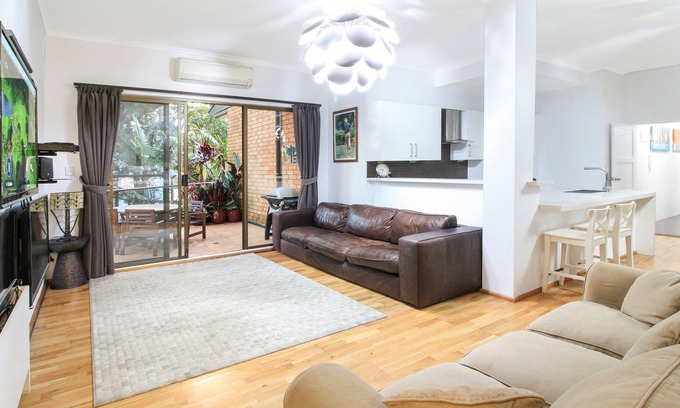 Randwick Apartamento | RANDWICK-170SQM-BEACHSIDE-COMEDOR-TIENDAS-TRANSPORTE-PISCINA-SPA-SAUNA-GYM-240SQM YARD