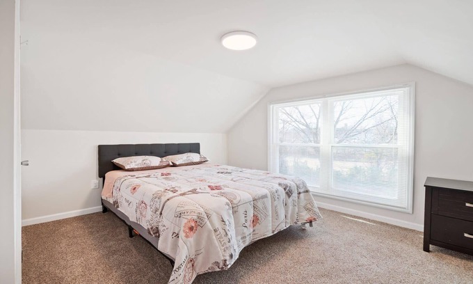 Concord Casa | CLT Speedway Getaway: 4BD/2BA | Concord