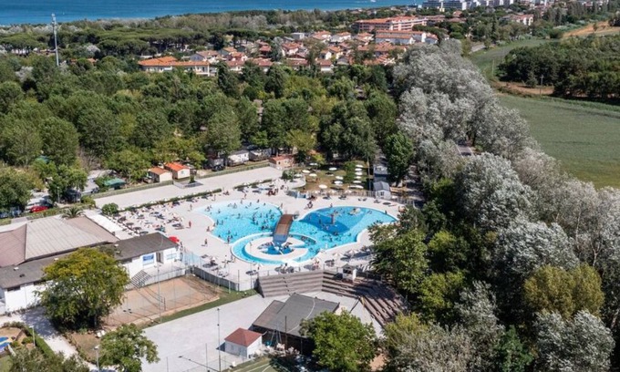 Lido Adriano Alquiler De RV | Club Del Sole Adriano Family Collection