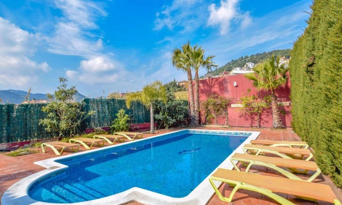 Pineda de Mar Villa | Club Villamar - Isabeleta