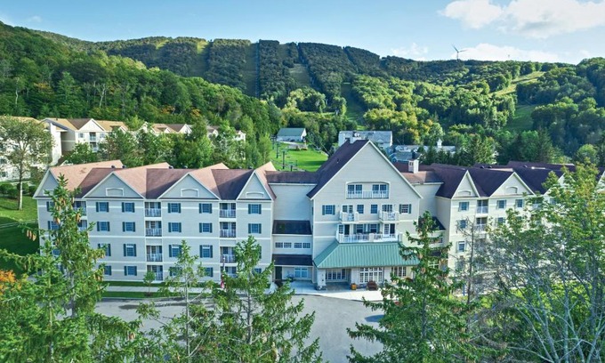 Hancock Hotel | Club Wyndham Bentley Brook