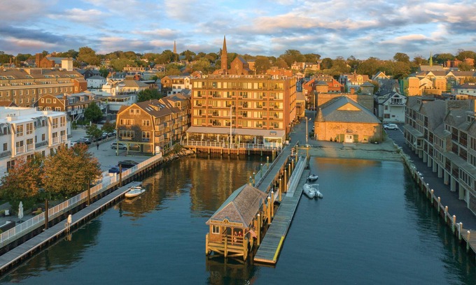 Yachting Village Hotel | Club Wyndham Inn on the Harbor