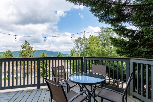 Warren Casa | Clyde's Cabin home