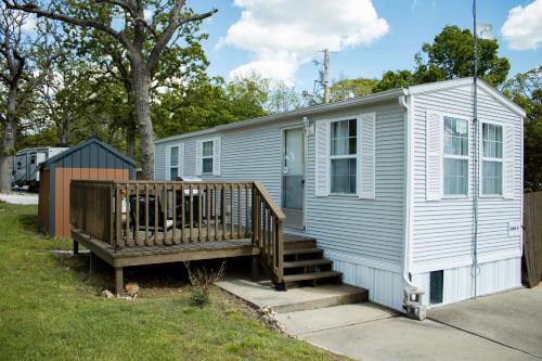 Fidelity Casa | Clyde's Cabin with a private Hot Tub