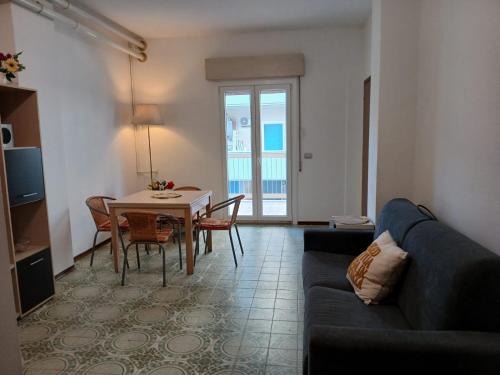 Valverde Apartamento | CN010 - Cesenatico, ampio trilocale fronte mare con spiaggia inclusa