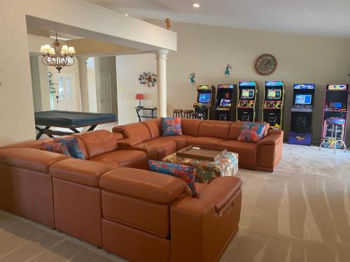 Indio Casa | Coachella Chill: Luxury 4BR/4King Paradise Retreat