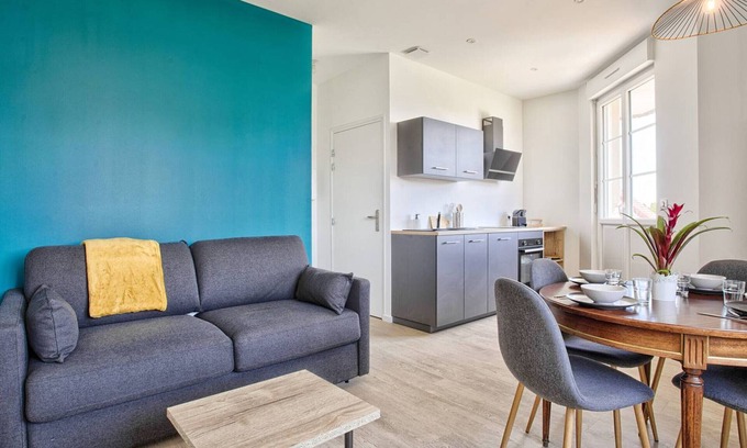 Merville-Franceville-Plage Apartamento | Estancia costera en Merville-Franceville para 4 personas, wifi, parking