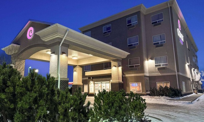 Weyburn Hotel | Coast Weyburn Hotel