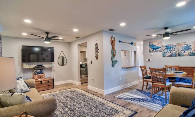 South Bradenton Condominio | *Coastal 2/2 Condo w/ Pool 6 Mins to IMG