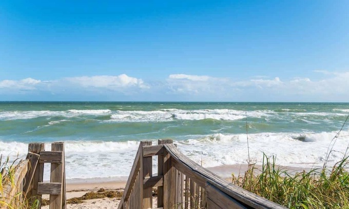 Melbourne Beach Apartamento | Coastal 2BR Condo With Direct Beach Access