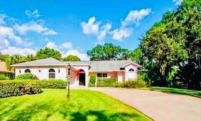 Florida Ridge Casa | *COASTAL BEAUTIFUL Pool Home All to yourself! *