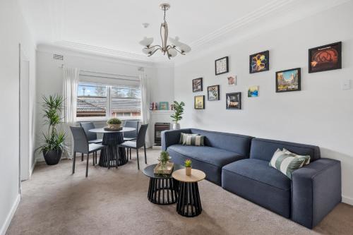 Bondi Apartamento | Coastal Bliss 2BR Apt in Bondi with Parking