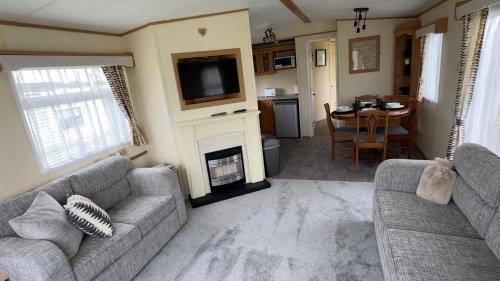 St Brides Otro | Coastal Caravan in Solva