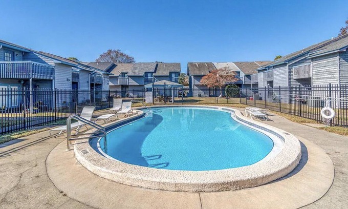 Wright Casa | Coastal Charm Townhome! Spacious townhome with backdoor access to the pool!