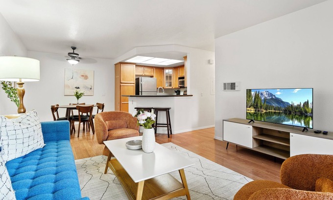 Carmel Valley Condominio | Coastal Chic on Carmel Creek Rd-Stylish 2B/2BA - A Perfect Getaway Retreat#41967