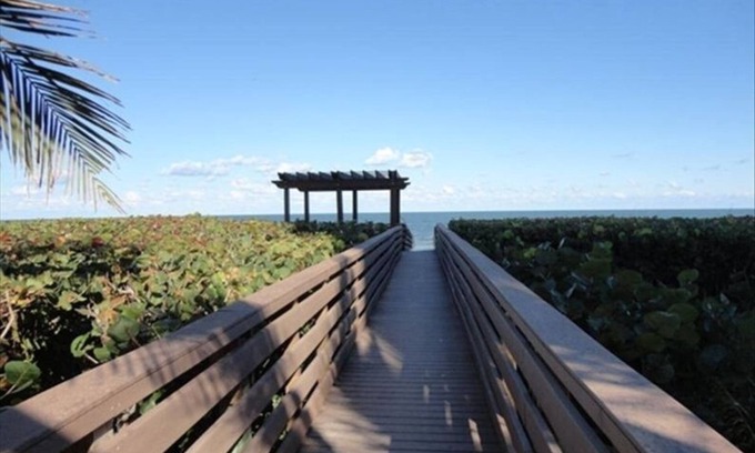 Fort Pierce Shores Condominio | Oceanfront Paradise - Reservé temprano ... ¡Solo disponible en marzo de 2021!
