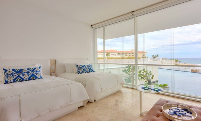 Zona Hotelera Casa | Coastal Comfort: Fully-furnished Villa with Private Pool, Oceanview and Kitchen!