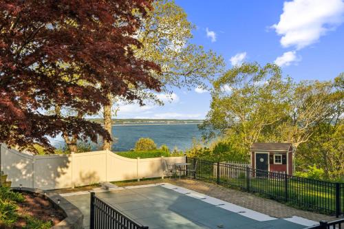 Plymouth Casa | Coastal Comfort with Stunning Harbor Views home