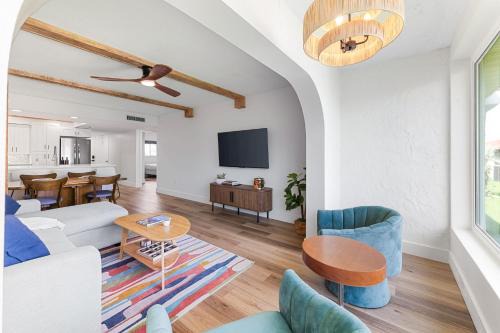 Crescent Beach Casa | Coastal Condo - Walk to Beach Pool Pickleball and Boat Ramp