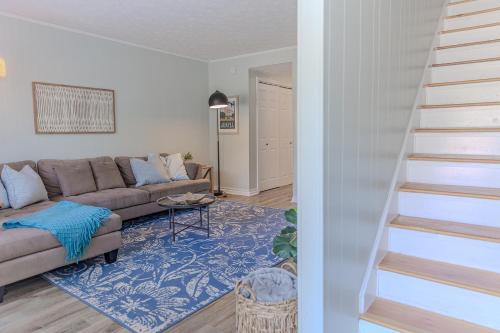 Covington Casa | Coastal Cottage 1/2 mile from Covington Square