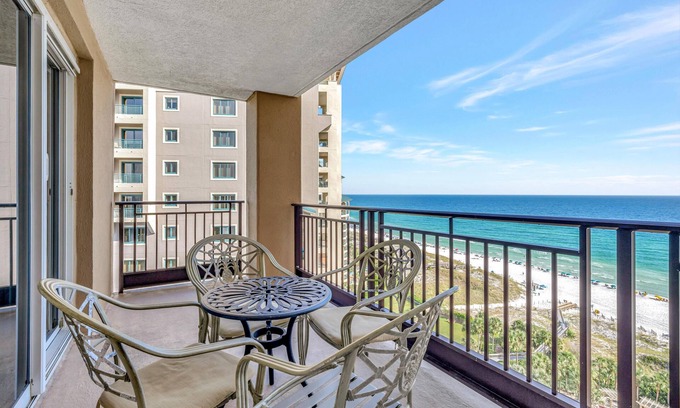 Gulf Pines Condominio | "Coastal Elegance: Updated 1-Bedroom Condo on the 14th Floor of Westwinds!" at Sandestin Golf and Beach Resort!