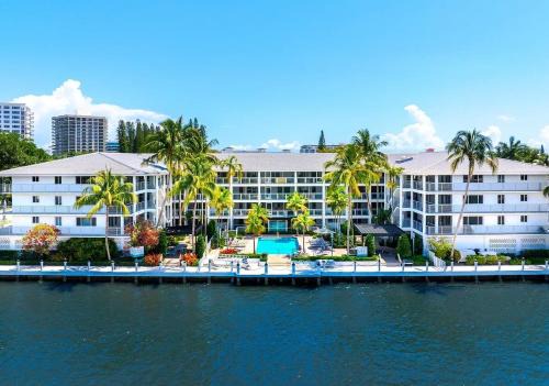 Boca Raton Apartamento | Coastal Escape Walk to Beach Pool and Gym