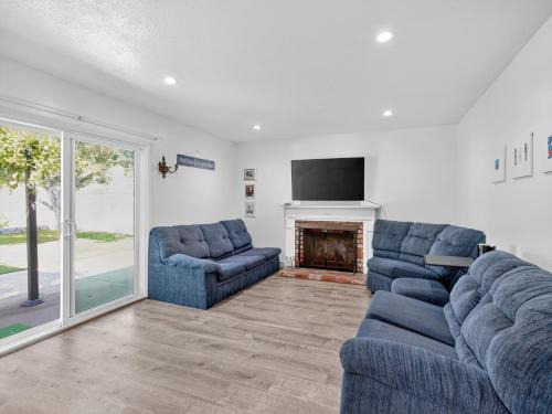 Sea View Estates Casa | Coastal Escape with Private Mini Golf home
