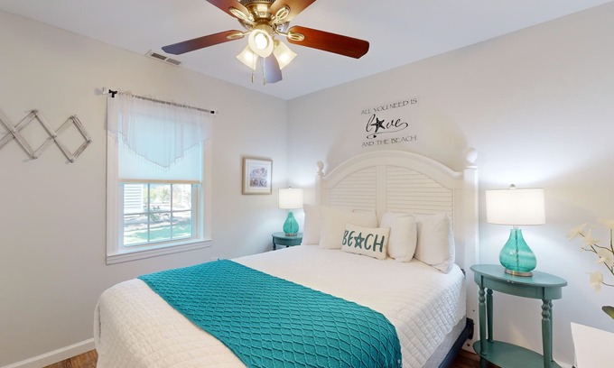 Lower Township Cabaña | Coastal Estate – Family Cottage with 2BD, 2BA & Pool Access