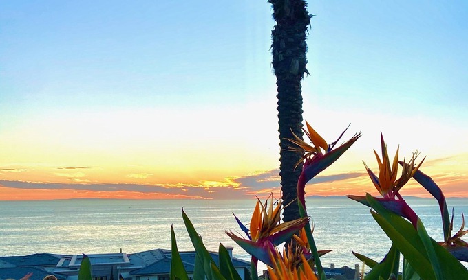 Dana Point Condominio | Coastal Getaway - A Wave From It All