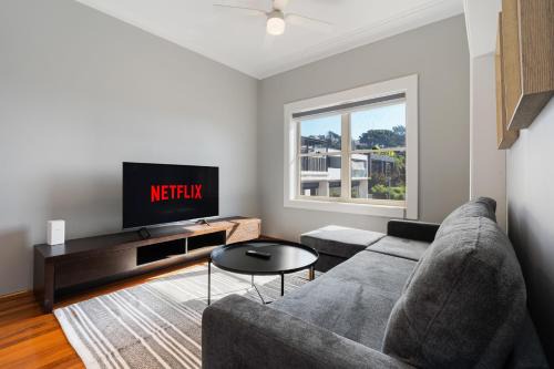 Vaucluse Apartamento | Coastal Haven: Modern 3BR Apartment in Vaucluse